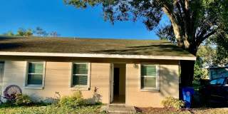2 bed 2 bath close to downtown Bradenton Gallery 1
