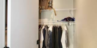 1817 North Arlington Place Gallery 23