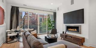 1021 N Hermitage Avenue Gallery 3