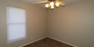 Remodeled Duplex Rent ready! Gallery 11