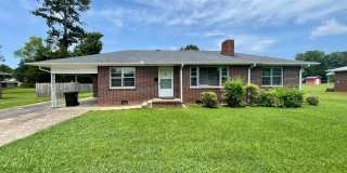 3 bed 2 bath home in Athens in lovely subdivision! Gallery 1