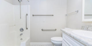 Senior Housing - Clear Creek Commons Apartments Gallery 5