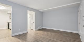 Mount Airy Manor Gallery 8