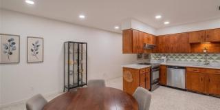 725 S Wilson Avenue Gallery 10