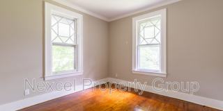 2004 Walker Ave., Gallery 15