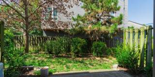 Conveniently located 2-bedroom townhome in Germantown! Gallery 23