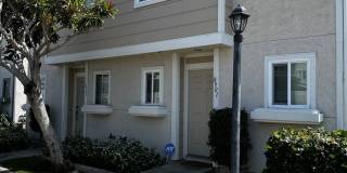 Renovated 2 Bedroom, 2.5 Bath with Washer and Dryer Plus A/C. MUST SEE!!! Gallery 1