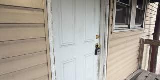 2423 Lincoln 1-3 Gallery 1