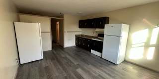 1660 E Main Street unit: 2D Gallery 19