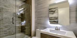 FURNISHED OPTIONAL 2 BEDROOM REMODELED CONDO ON 1ST FLOOR! Gallery 12