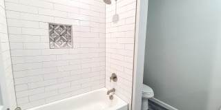 4105 Stuart Street Gallery 15