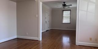 317 W University Avenue unit: 4 Gallery 2