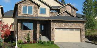 Stunning Crown Terrace Home for Lease in Washougal in Camas Schools - 1007 W Alder St Gallery 1