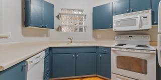 Cozy 3 Bed Littleton Condo Gallery 9