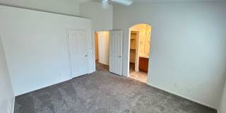 Cozy 3Bed/2Bath/2Car Residence located in beautiful Summerlin! Gallery 18