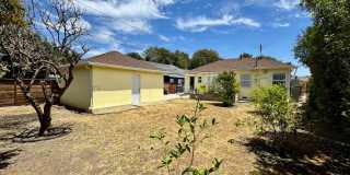 Charming House  with Large yard Gallery 41