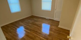 3915 E Chatham St Gallery 1