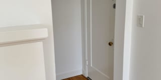 1523 1/2 North Vista Street Gallery 5