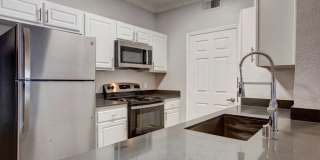 Broadleaf Apartments Gallery 80