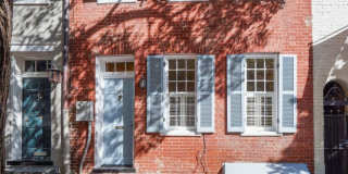 105 PRINCE Street Gallery 1