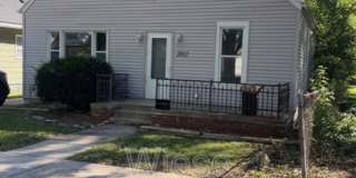 2012 North 17th Street Gallery 1