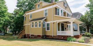 Huge 5 Bedroom House 5 minutes away from Yale! Huge 5 Bedroom House 5 minutes away from Yale! Gallery 25