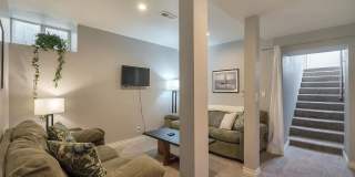 4BD, 3BA Home Walking Distance to RiNo Gallery 14