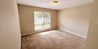 15677 MOSS HOLLOW Drive Gallery 28