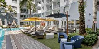 Pearl Dadeland Gallery 33