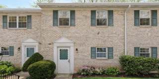Available now, 3B/2.5B Two Story Townhome in Butler Park! Gallery 1
