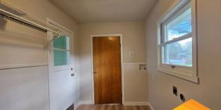 641 Park Street Gallery 10