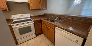 First Floor Condo in Bonaventure Gallery 6