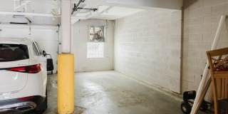 323 Jackson St Gallery 22