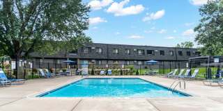 River 10 Apartments Gallery 38