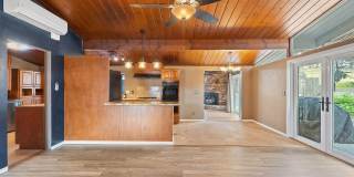 Adorable 3 Bedroom 2 Bathroom Single Story Family Home Gallery 31