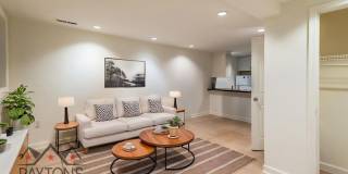 Renovated English Basement in U St area Gallery 1