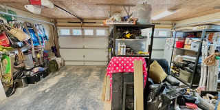 Nice 3 Bedroom (+Bonus Room) Home For Rent - Includes Weekly Pool & Monthly Cleaning Services! Gallery 48