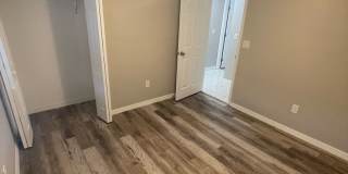 Annual Unfurnished Renovated Single-family Home near Mckibben Park! Gallery 11