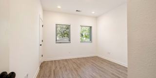 Modern Light-Filled Condo with Yard Access Near St. Elmo District Gallery 12