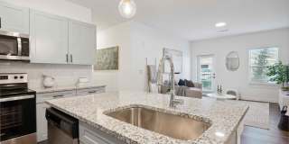 Farmhouse Luxury Apartments Gallery 8