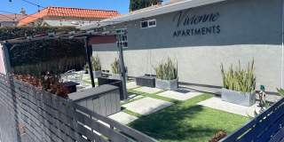 Bright & Modern Second-Floor Apartment – Natural Light, Comfort & Convenience! Bright & Modern Second-Floor Apartment – Natural Light, Comfort & Convenience! Gallery 1
