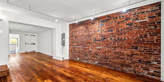 438 SPRUCE Street Gallery 3