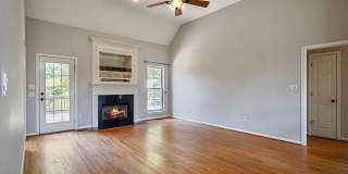 Trussville: 4/3 on acre lot, private lot Trussville: 4/3 on acre lot, private lot Gallery 8