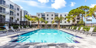 Metropolitan Gallery 7