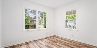 2507 Taylor Avenue Gallery 17