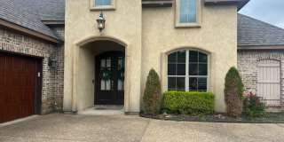 4 BEDROOM, 3 BATHROOM IN TIBURON Gallery 1