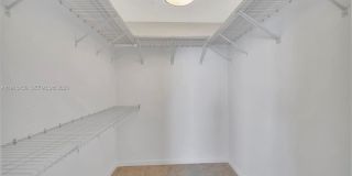 117 Lake Emerald Dr Gallery 23