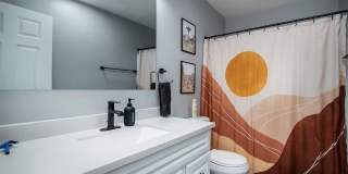 60206 Latham Gallery 9