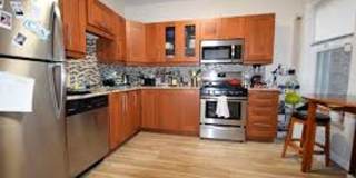 Luxury Apt in Perfect Brookline Location!  Laundry in Unit! Pro Managed Gallery 11