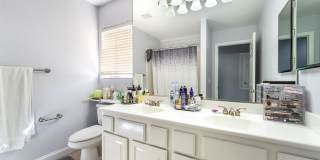 Luxury Living in Guard-Gated Royal Highlands! Gallery 23